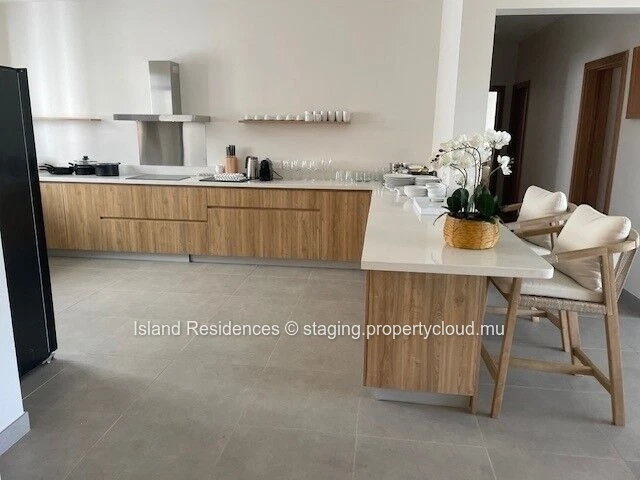 Newly built 3 bedroom apartment in a secure residence with pool and parking