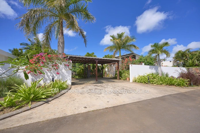 Luxurious Villas in Grand Baie with Private Pool and Office - $1.3M - Must See!