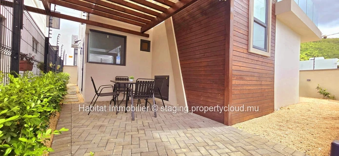 Charming house, furnished and equipped of 295 m², on a plot of 68 toises in Sodnac