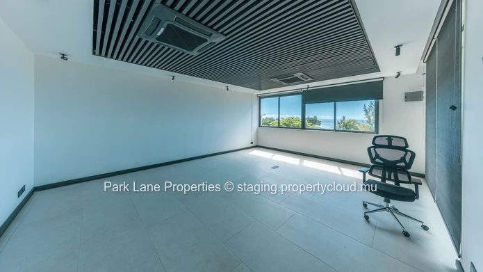 High-end offices with sea view