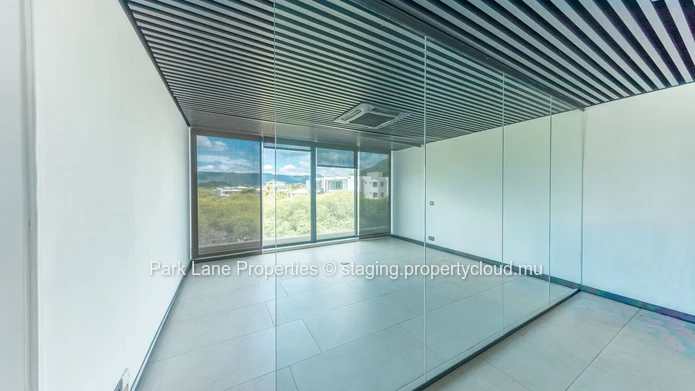 High-end offices with sea view