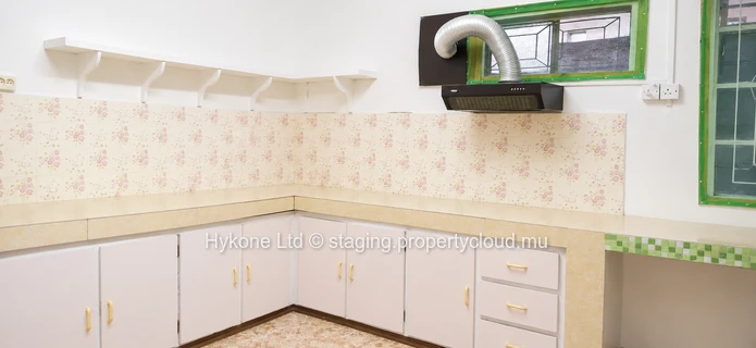Appartement À Vendre À Quatre Bornes