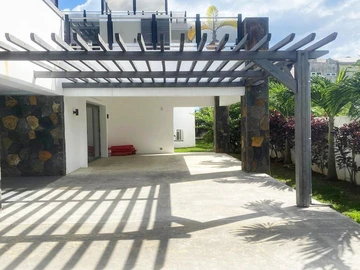 Maison de 8 Chambres