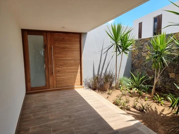 3 Bedroom Townhouse, Duplex