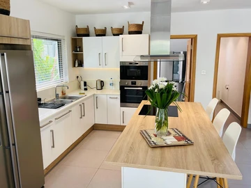 4 Bedroom Villa