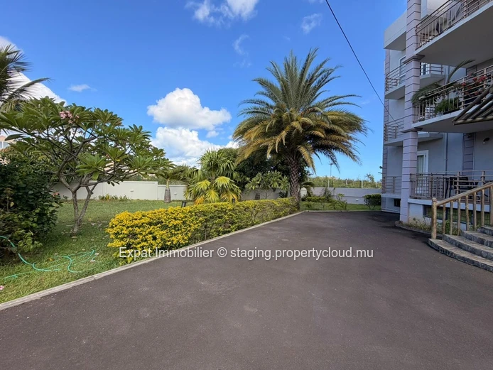 2-bedroom flat to rent, 5 minutes from the beach – Trou aux Biches