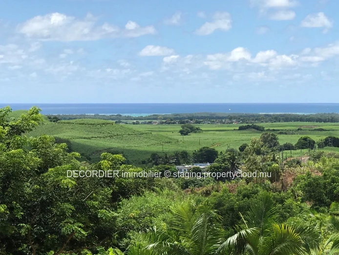 Terrain agricole avec vue mer et montagne (Mandat exclusif)