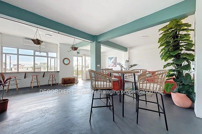Commercial space for rent – Roches Brunes