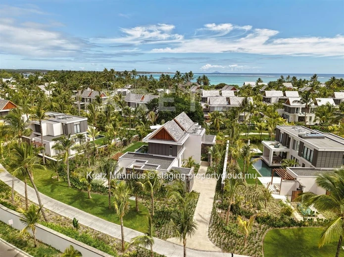 Exclusive – Contemporary villa in the heart of a 5* hotel estate (Sole Mandate)