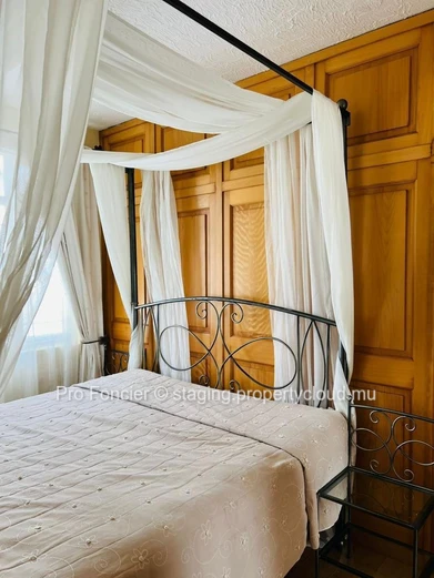 House in Quatre Bornes - Quality Living!