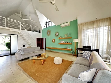 4 Bedroom Villa