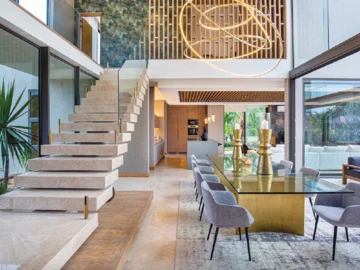 5 Bedroom Villa