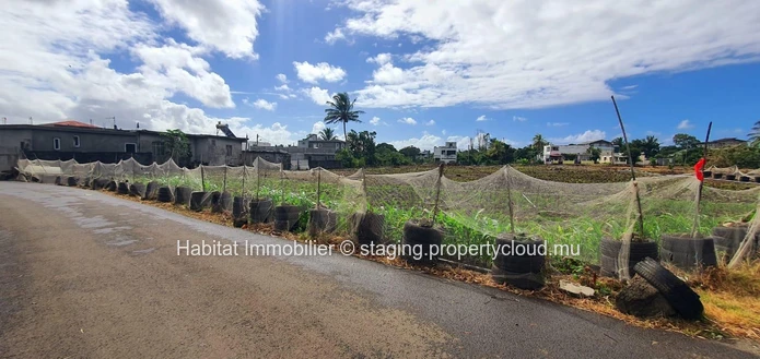 FOR SALE -  Beautiful plot of land of 1 acre 06 with access on 2 roads located in Bramsthan