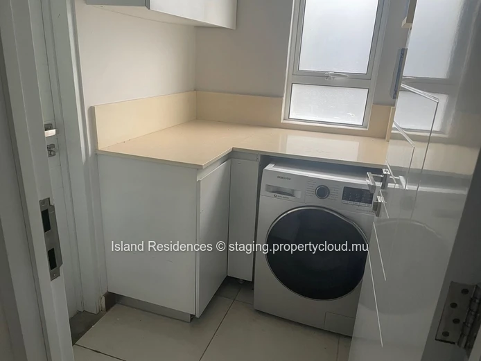 3 bedroom house in a gated beachfront residence