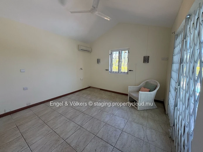 For Sale - Elegant 4-Bedroom house in Tamarin
