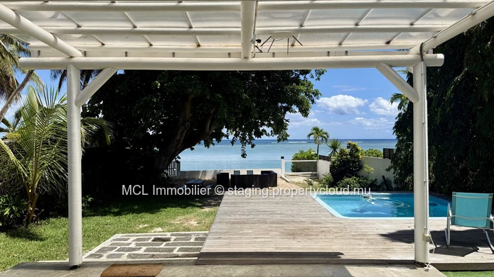 Villa en front de mer à louer .