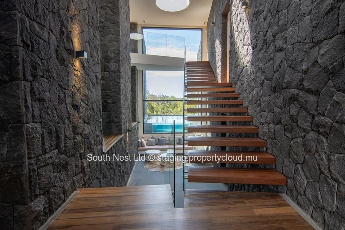 Modern triplex villa with 4 bedrooms