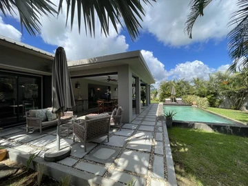 4 Bedroom Villa