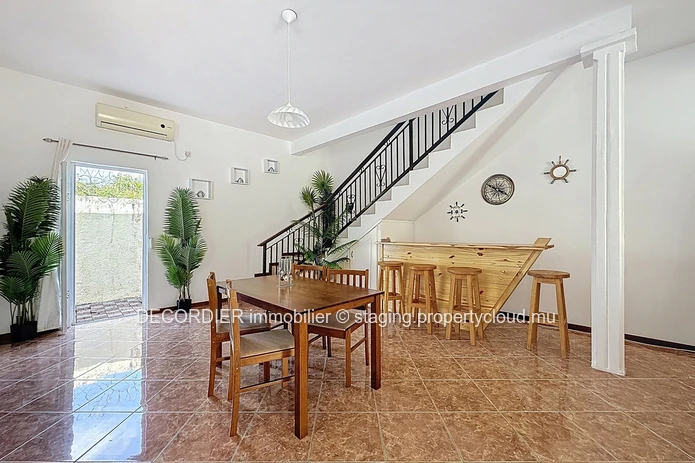 Villa élégante avec piscine et balcon à Pereybère