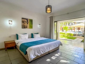 20 Bedroom Hotel