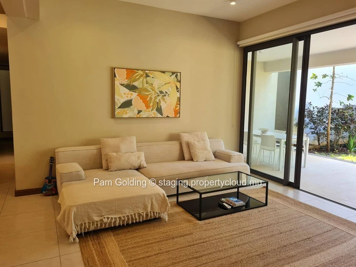Stylish 3-Bedroom Ground-Floor Apartment for Sale in Pointe aux Canonniers - Le Savoy Complex (Sole Mandate)