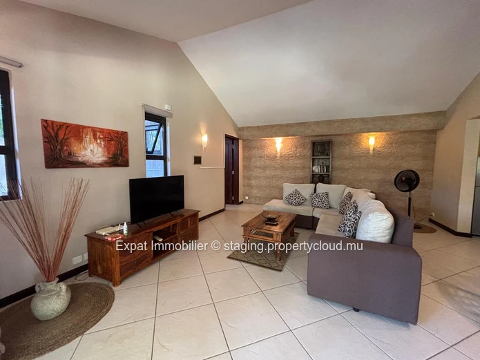 Stunning Villa With Tree-Lined Garden, Slate Swimming Pool And Outbuilding In Péreybère