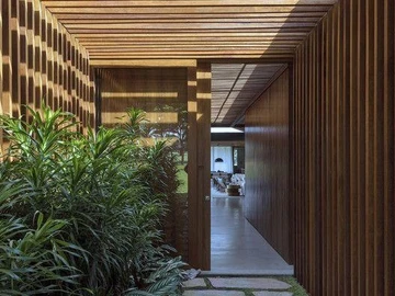 5 Bedroom Villa