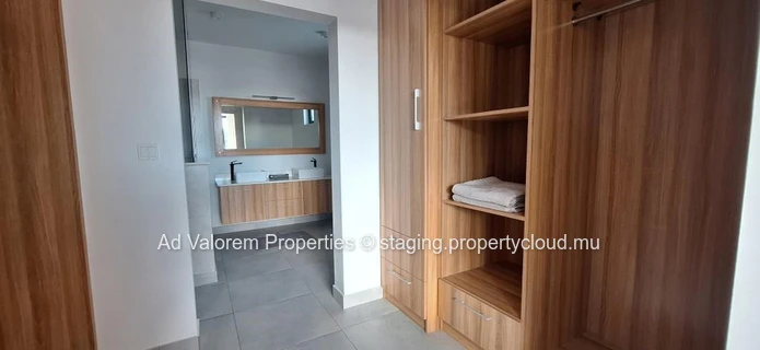 Apartment for sale in Tamarin.