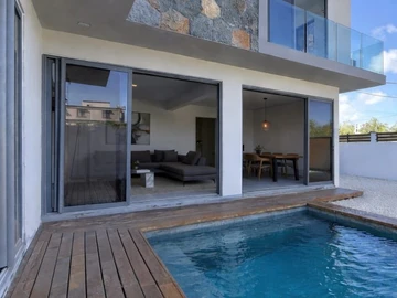 4 Bedroom Villa