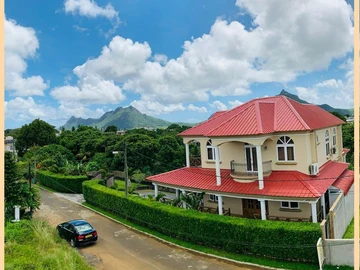 4 Bedroom Villa
