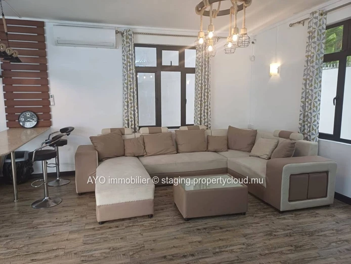 Villa neuve et contemporaine de 4 chambres à Trou aux Biches avec piscine et proche de la plage