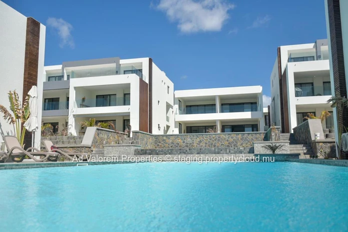Unique Opportunity - Stunning 3-Bedroom Beachfront Apartment in Poste Lafayette (Sole Mandate)