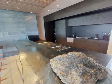 5 Bedroom Villa