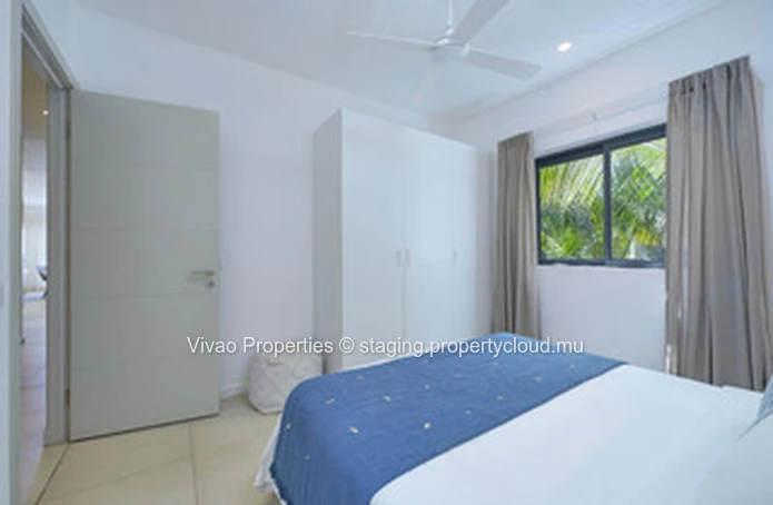 Cozy apartment accessible to foreigners for sale in Pointe aux Canonniers, 131m², 3 bedrooms, shared pool, garden, se...