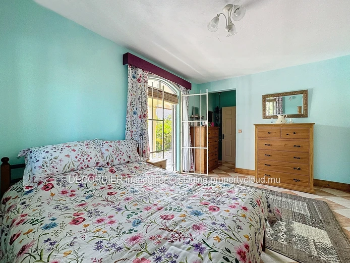 Charming family home in Grand Gaube, close to the sea (Sole Mandate)
