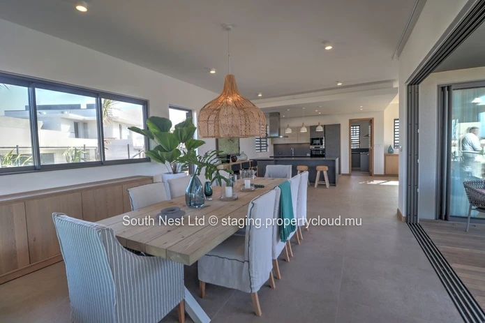 4-bed villa with a modern architecture in a prestigious golf estate