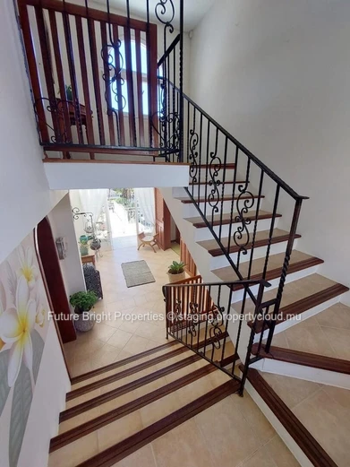 Luxurious Floréal Residence with Breathtaking Views and Stunning Entertainment Spaces