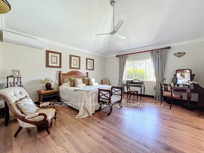 Magnificent two-storey villa located in a residence - Accessible to foreigners