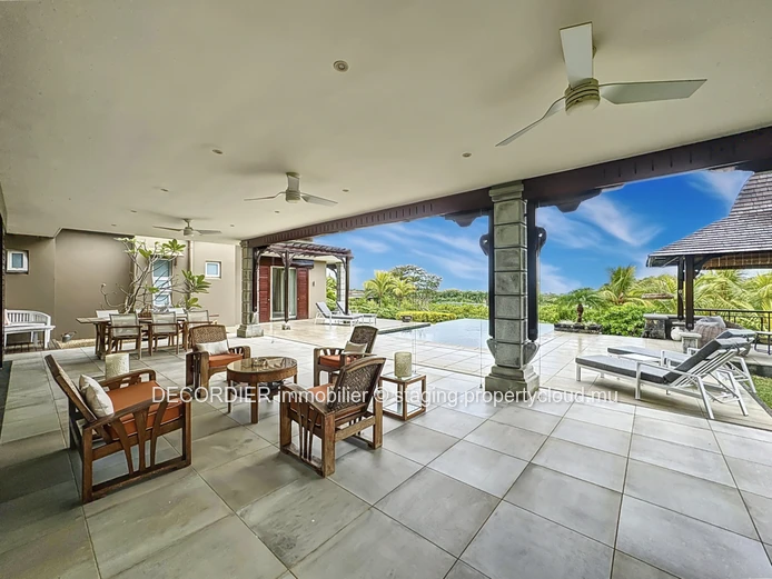 Magnifique villa située à Villa Valriche - accessible aux étrangers