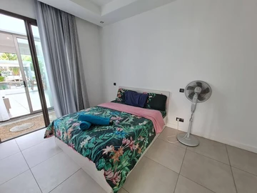 4 Bedroom Villa