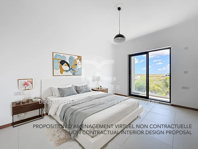 Penthouse located in a complex with elevator and shared swimming pool
