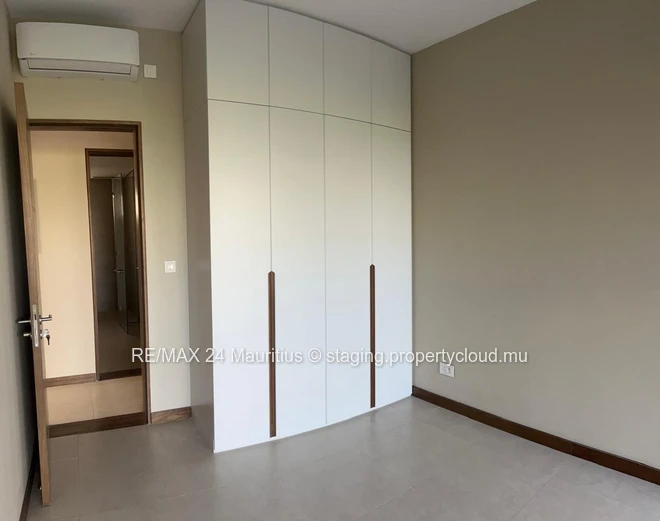 Stunning Two Bedroom Apartment with Private Rooftop Pool in Pointe aux Cannonier!