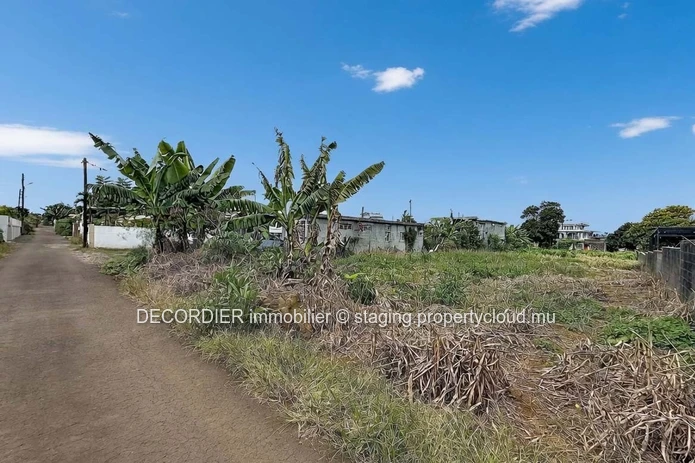 Land for Sale – Saint-Pierre