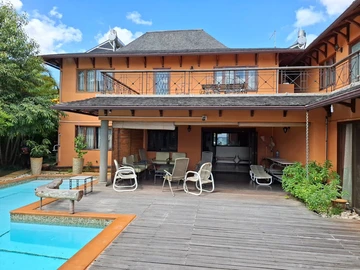 5 Bedroom House