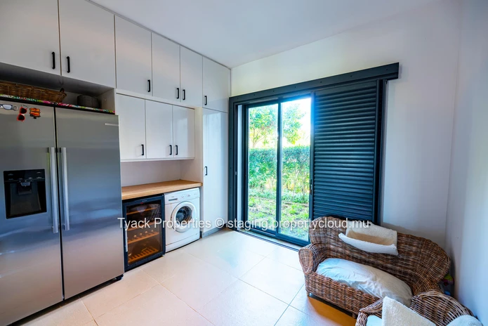 Charmant Appartement avec Jardin Privatif
