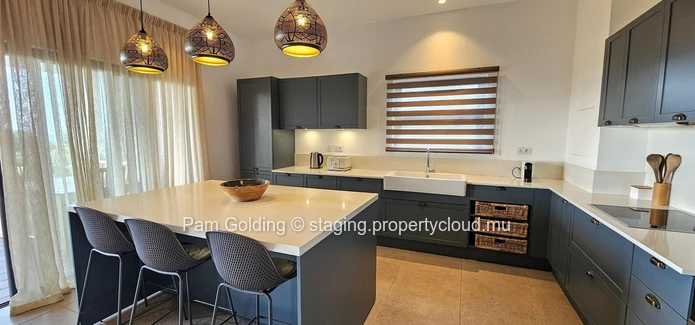 Live the North Coast Lifestyle in a large 2 bedroomed apartment