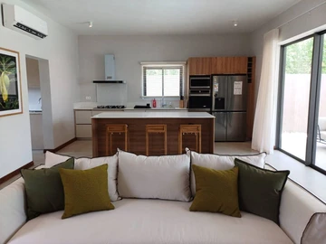 4 Bedroom Villa