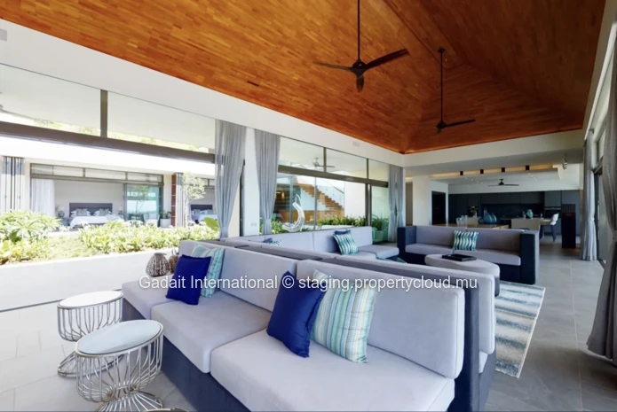Villa de Luxe à Vendre à Bel Ombre – Vue Mer Panoramique et Accès Golf d'Exception