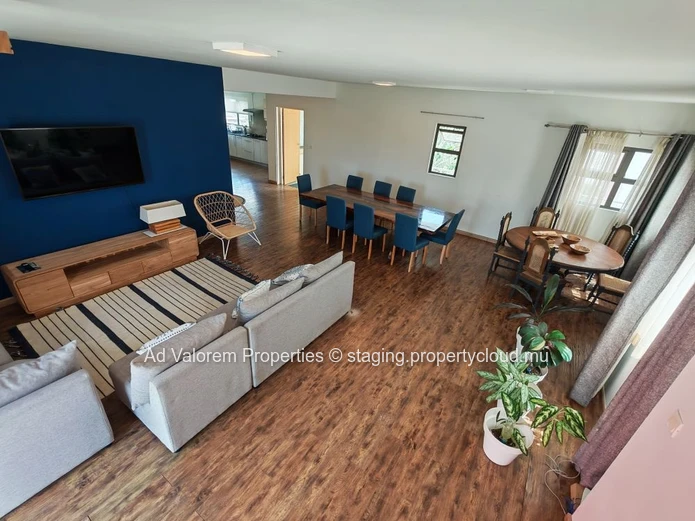 210 m² Duplex Penthouse for Rent – Ebène Views Residence, Quatre-Bornes