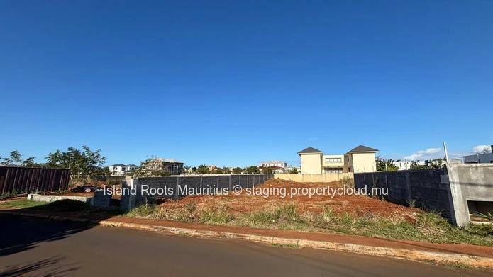 Prime residential plot located just 600 meters from the beach at Pointe aux Piments.